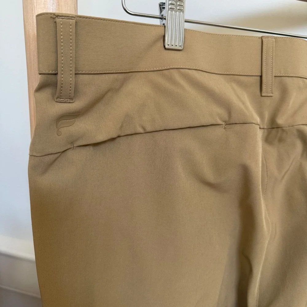 Fabletics Mens The One‎ Pant Tan Khaki Technical Stretch Commuter Chinos 35x31